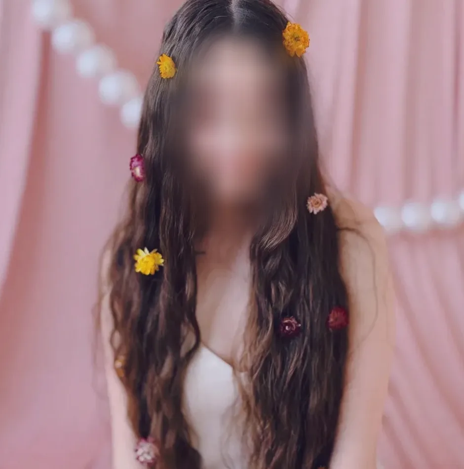 Dilara, 21