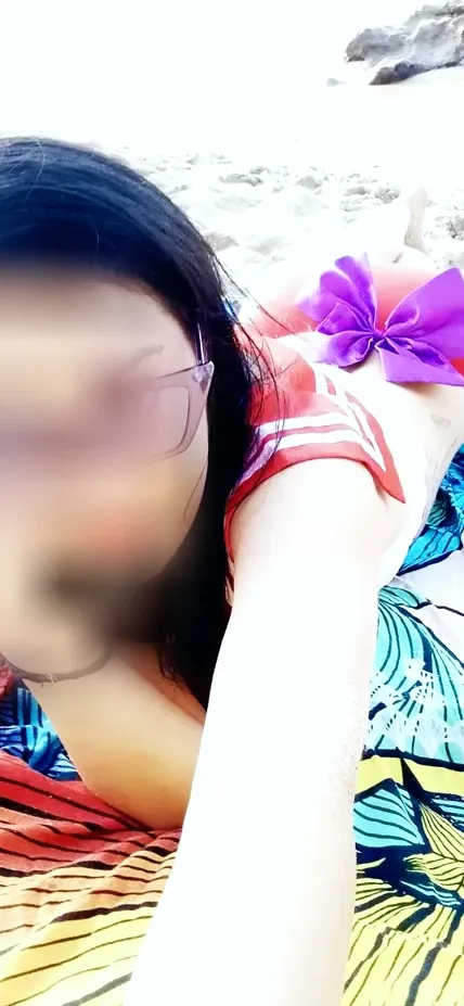 Helena, 37