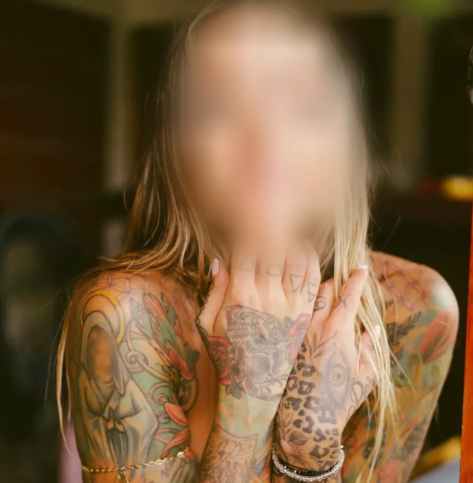 Silvia, 36