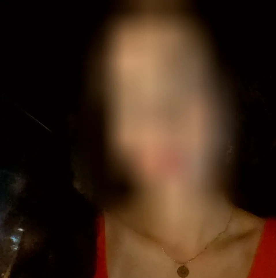 Valentina, 23